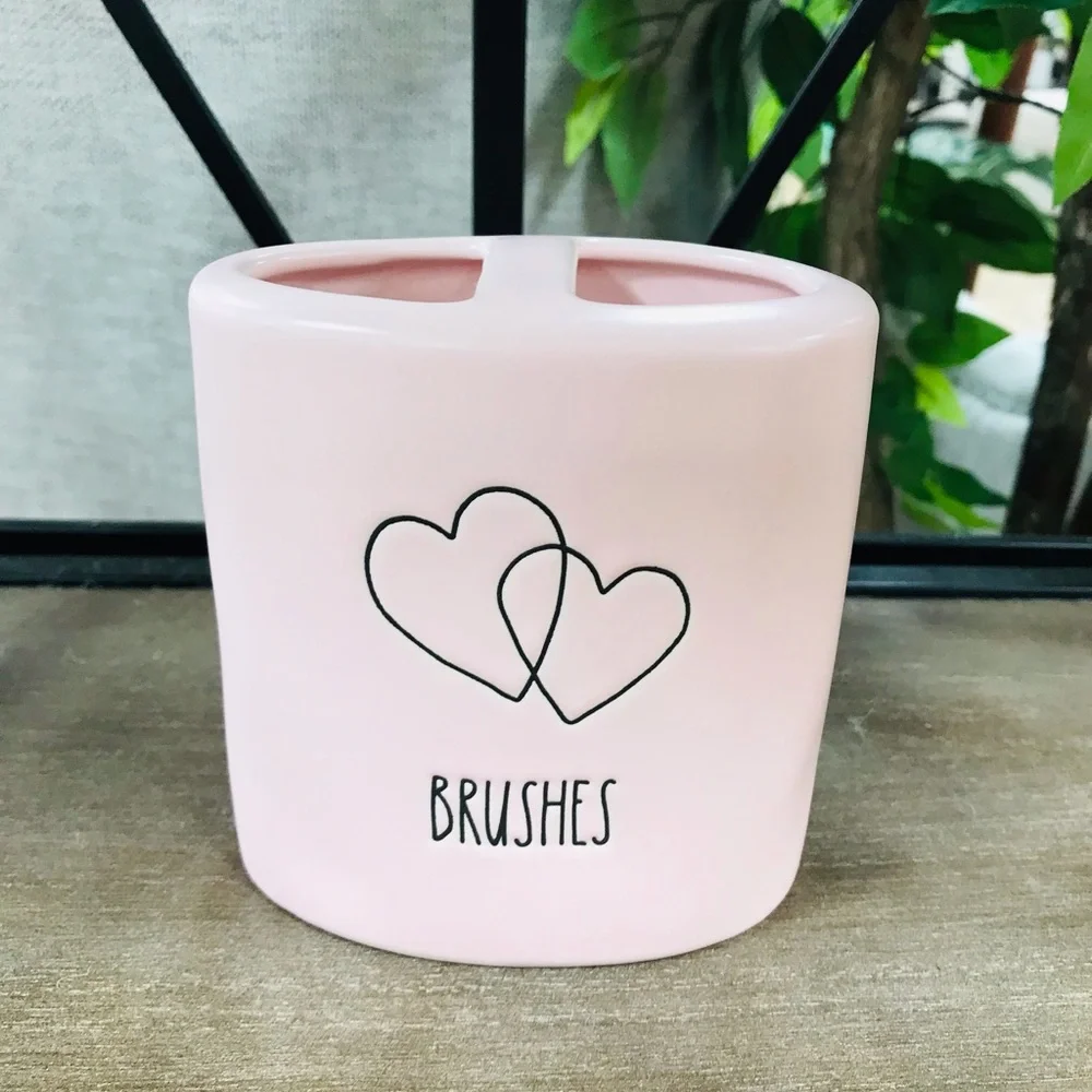 Rae Dunn pink BRUSHES holder hearts - Picture 1 of 3